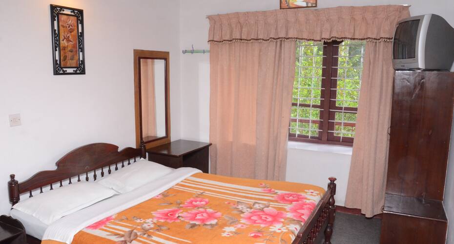 Sisiram Cottage Munnar Book This Hotel At The Best Price Only