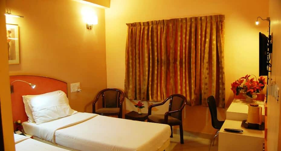 Hotel Pandian Near Railway Station Chennai Price Reviews Photos Address Vind een hotel in egmore, chennai. hotel pandian near railway station