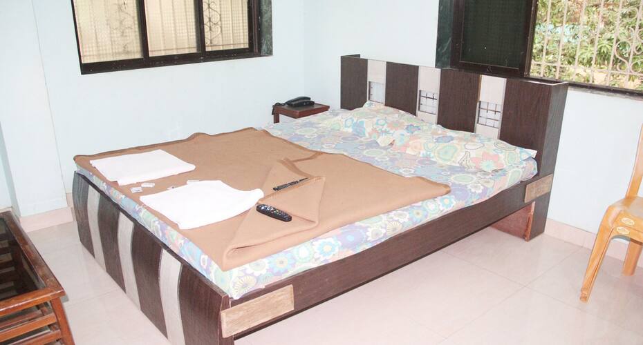 Kalpvruksha Lodging, Alibaug 4
