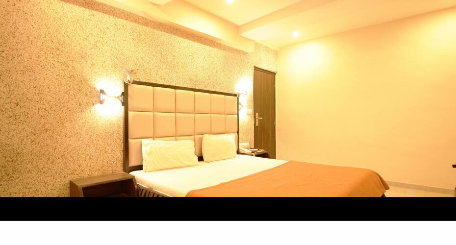 Hotel Maan Residency Ahmedabad Book This Hotel At The - 