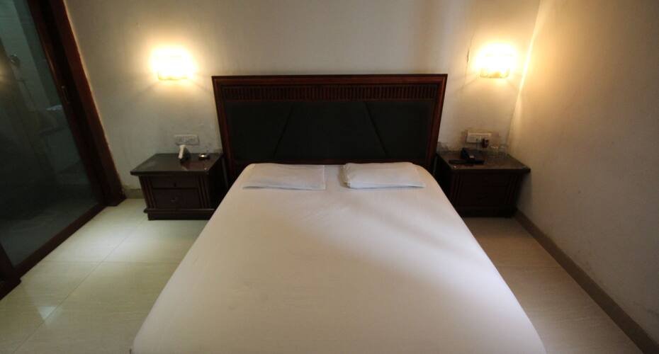 Hotel Amardeep Khar Hotel Booking Hotels In Mumbai Bigbreaks Com Amardeep international hotel, chennai (madras): bigbreaks com