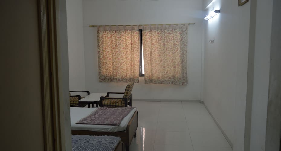 Hotel Dhiraj Dham Nathdwara Book This Hotel At The Best Price