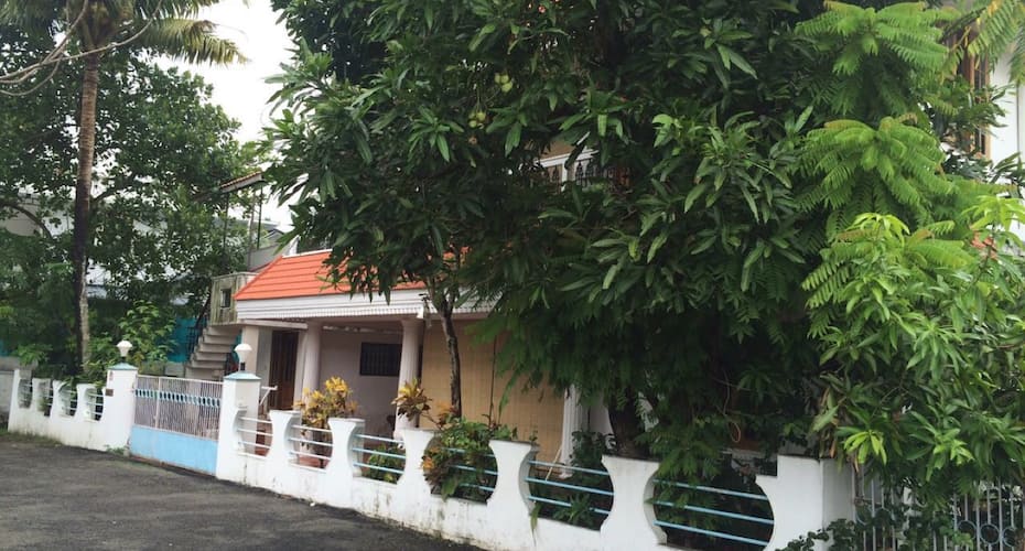 A scenic and peaceful waterfront home with all amenities and comfort., Kochi 4