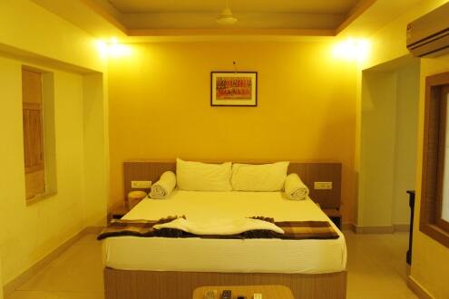 Hotel vrinda palace india