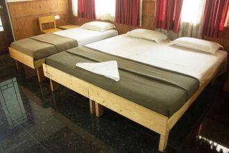 Oval Retreat Palace Cochin Book This Hotel At The Best - 