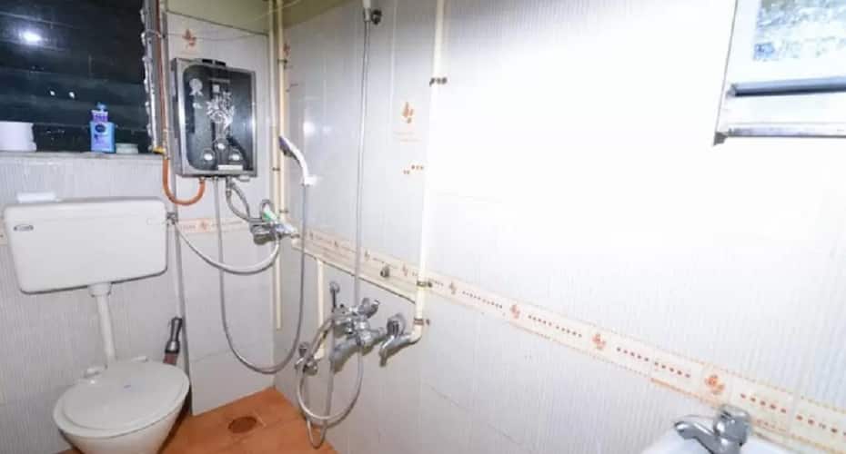 Explore Globe Apartment, Mumbai 5