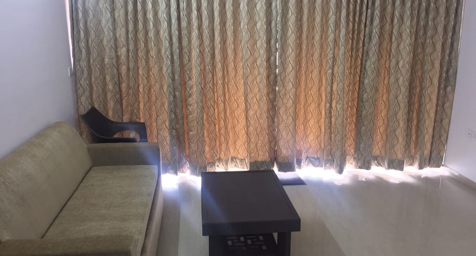 1.5 BHK LakeView, Sunset & Mountain View Tastefully furnished apartment, Lavasa 4