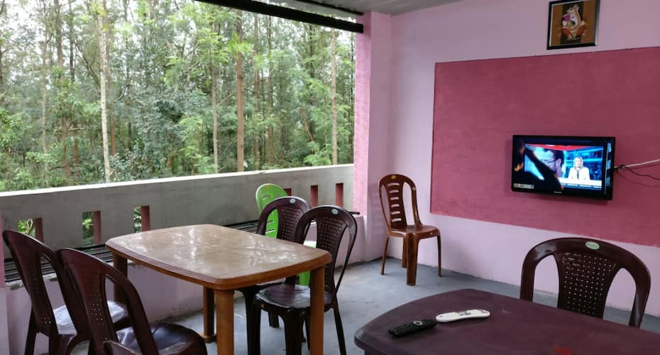 The Inchara Hill View HomeStay, Chikmaglur 4
