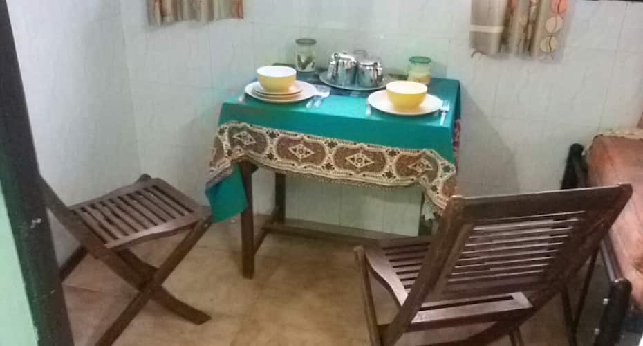 Cozy 1 BHK in Candolim Goa sleeps 4 over look looking swimming pool, Goa 2