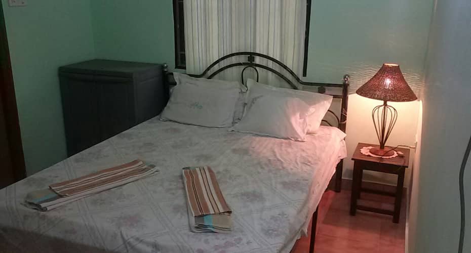 Cozy 1 BHK in Candolim Goa sleeps 4 over look looking swimming pool, Goa 5