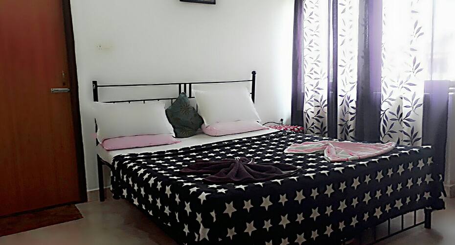 Blue Beach Resort Near Baga Beach, Goa 3