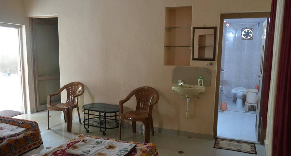 Garden Home Stay, Junagadh 3
