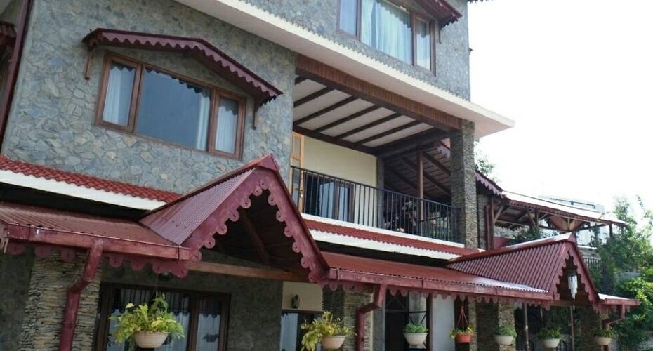 The Bungalows Oakwood, Shitla, Nainital 4
