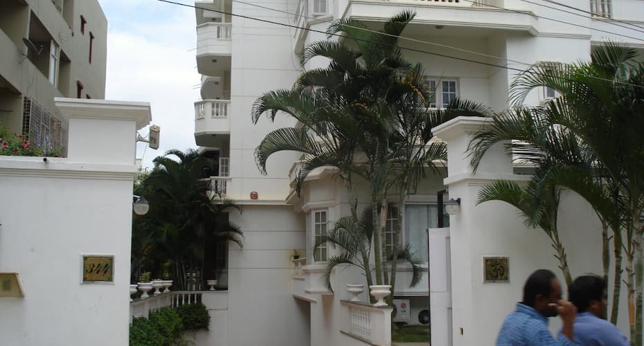 Beautiful, Grand 3 Bhk, Great Location, Bangalore 2