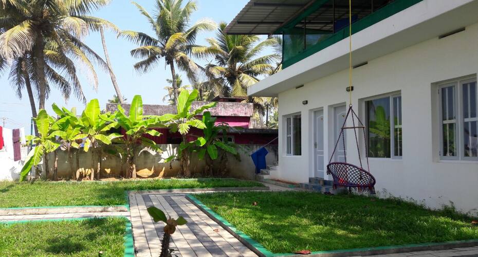 Chameleon Beach Lodge, Kochi 5