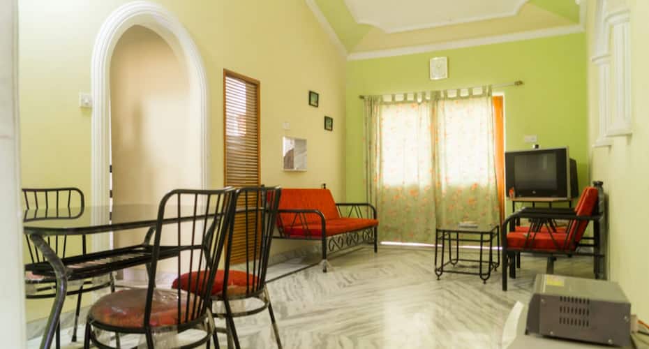 Candolim Homestay 2BHK Budget Apartment, Goa 3