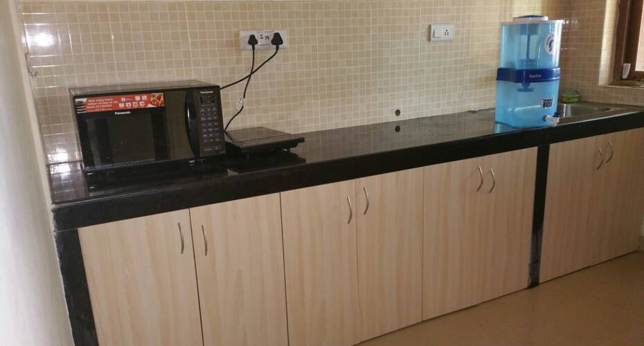 2bhk Service Apartment, Goa 3