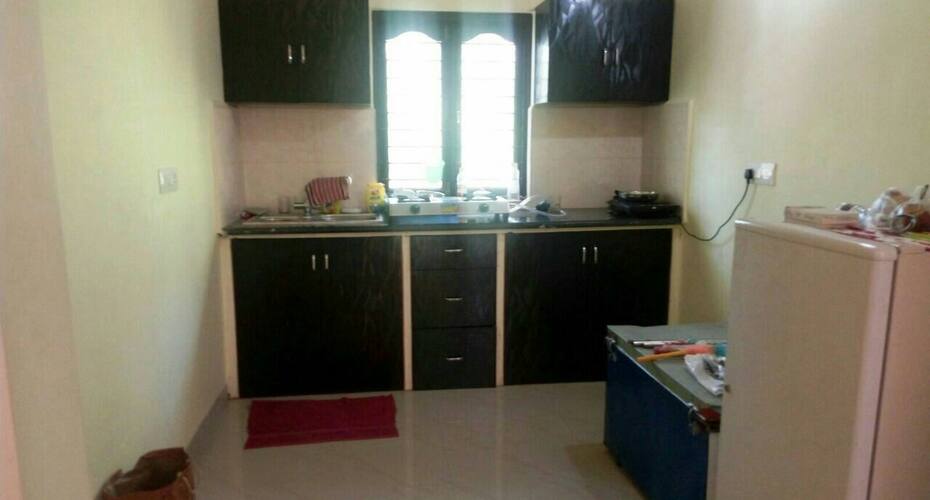 A cozy well furnished 2 bhk apartment, Goa 5