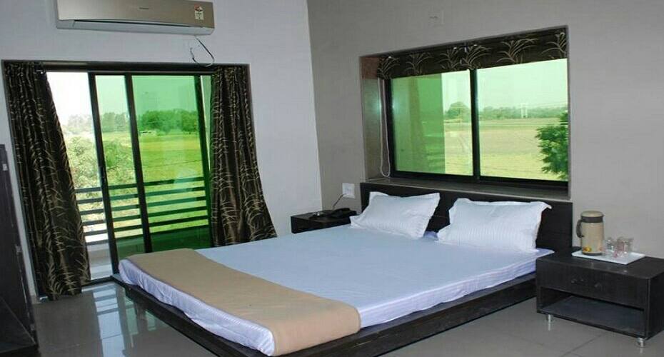 Raviraj Guest House, Viramgam 4