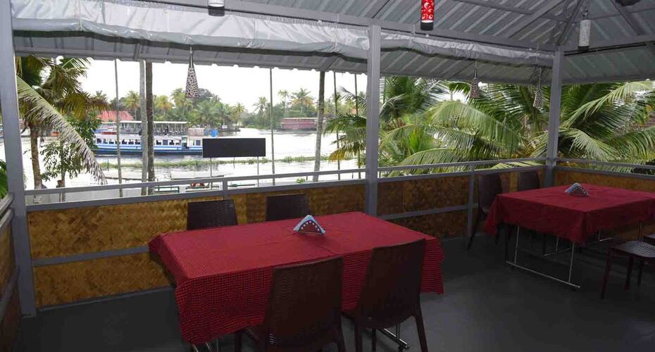 Pamba Inn, Alleppey 5