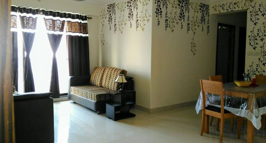 Serviced Apartment in Goregaon West, Mumbai 1