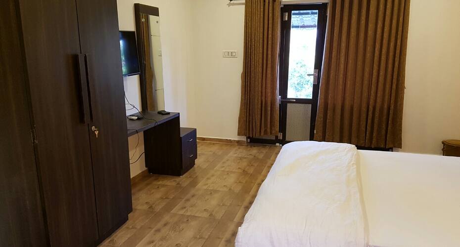 Wild Wadi Cottages Resort, Sasan Gir 5