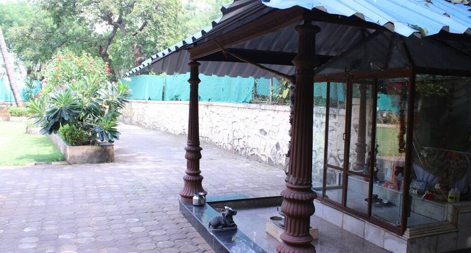 Book bungalow for stay and parties, Mumbai 3