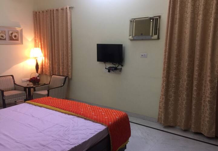 Dr Anu's  private room, Jaipur 4