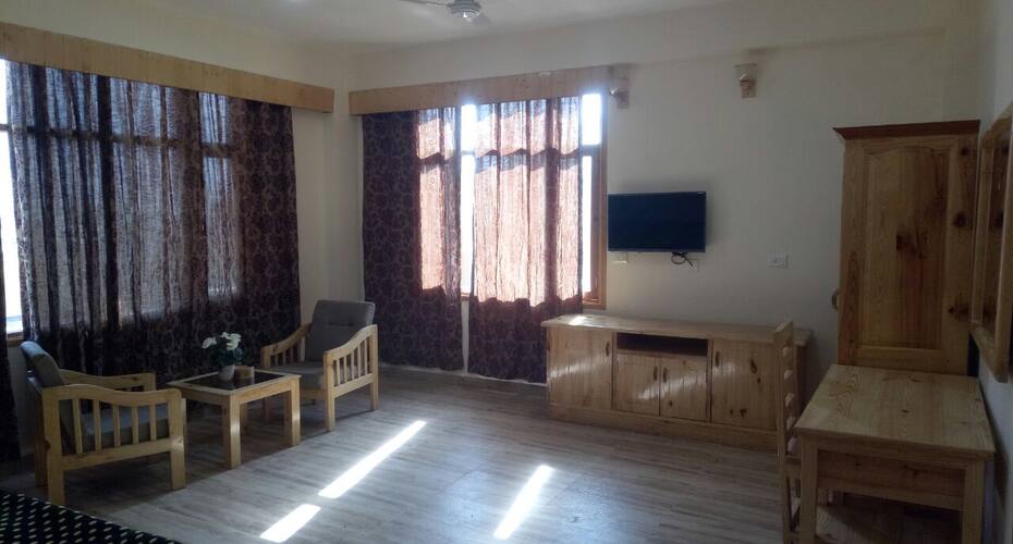 Promo 70% Off Hotel Varah Manali India | 1 Hotel South ...