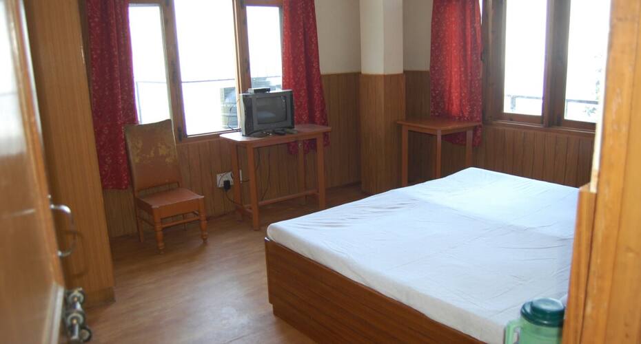 Chandel Homestay, Shimla 4