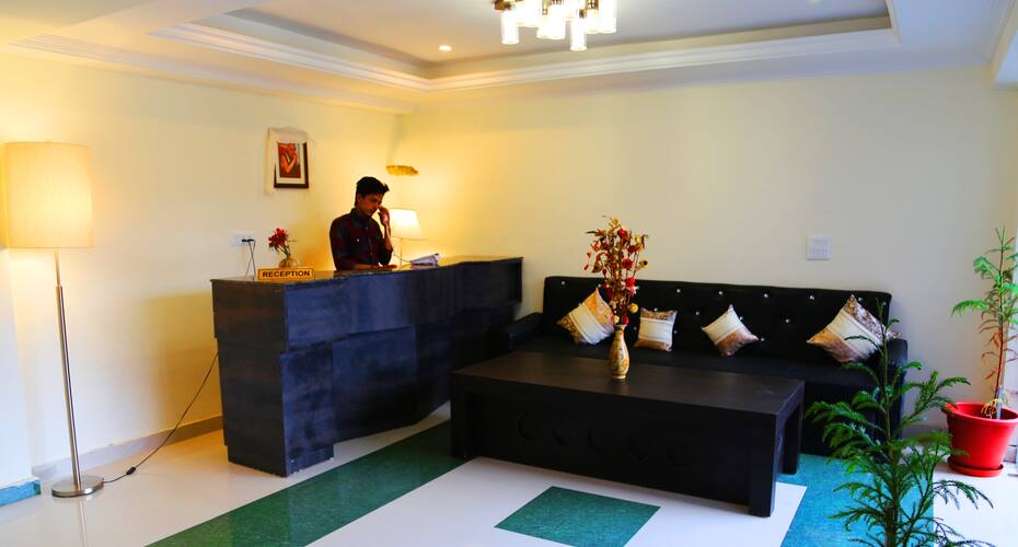 Hotel Yarab Tso, Leh 3