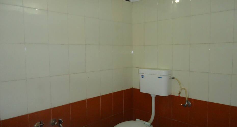 Nashik Guest House, Nashik 4