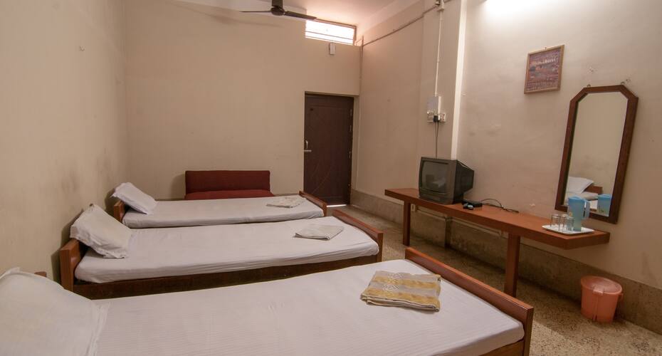 Hotel Jyoti, Forbesganj 5