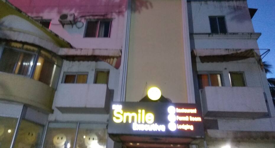 Hotel Smile Executive, Satara 2