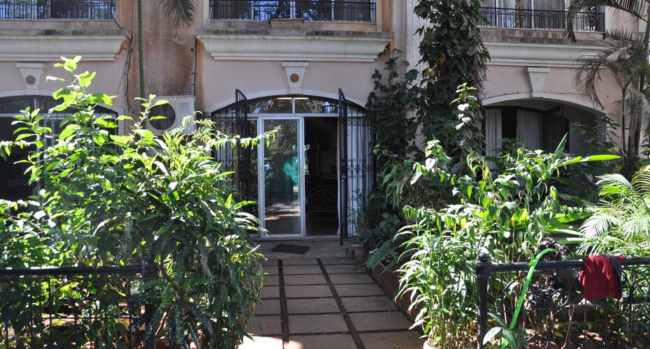 Mount view Row House 4BHK with Shared  SWIMMING POOL, Lonavala 4