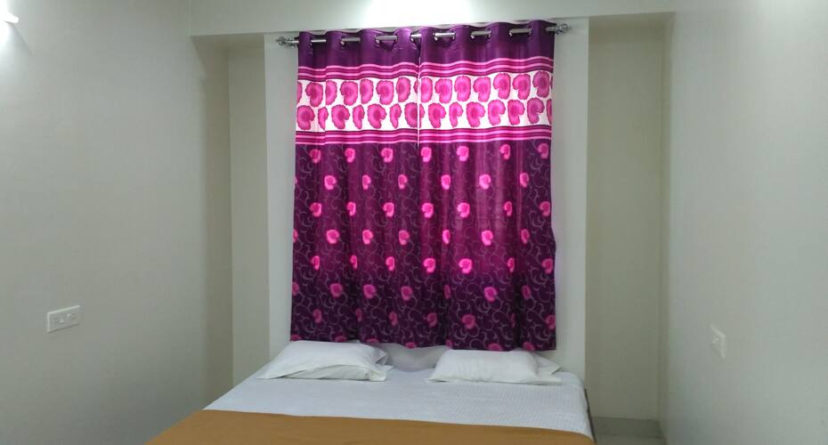 Krishna Inn Guest House, Pune 1
