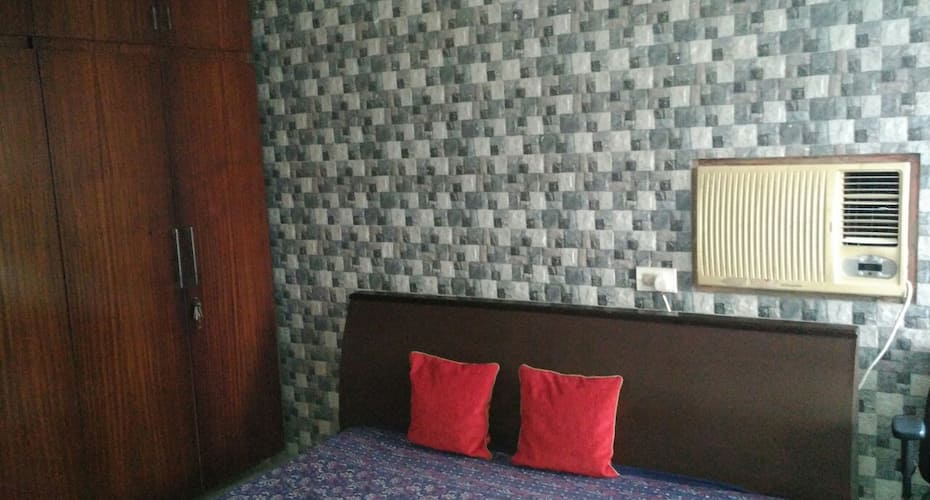 Service Apartment Park Street, Kolkata 2