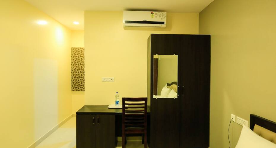Hotel Kushi Comforts, Bangalore 3