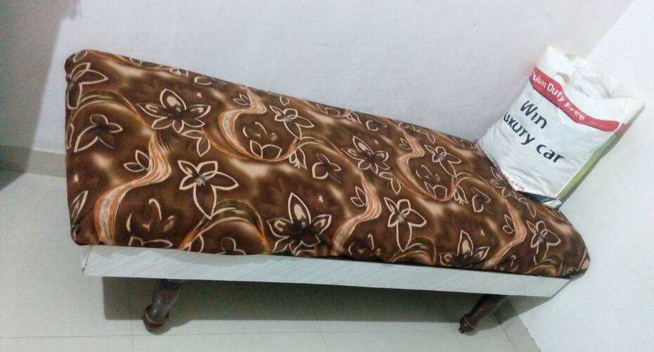 Room foe rent, Surat 5