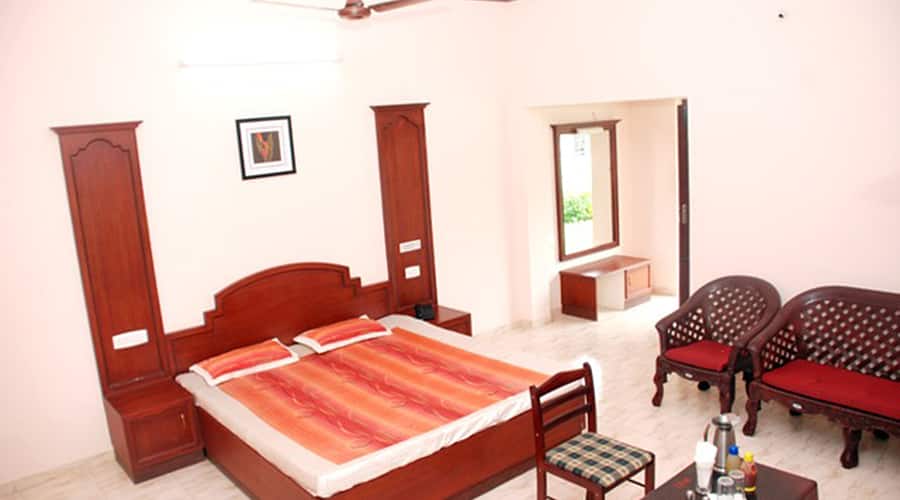 Tusker Valley Resort, Coimbatore 4
