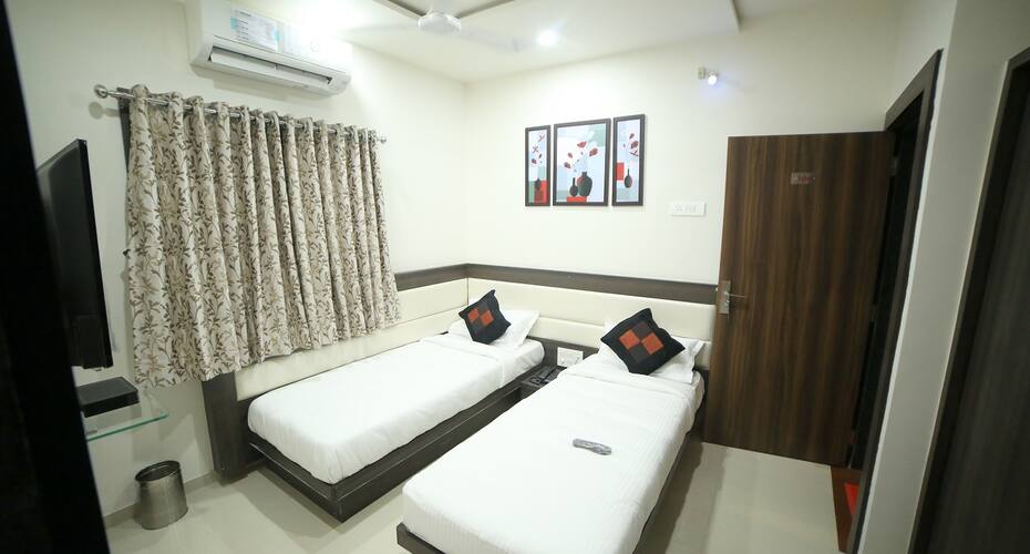 Hotel City Inn, Rajkot 4