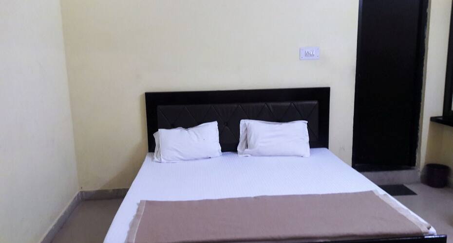 Hotel Anurag, Ajmer 3