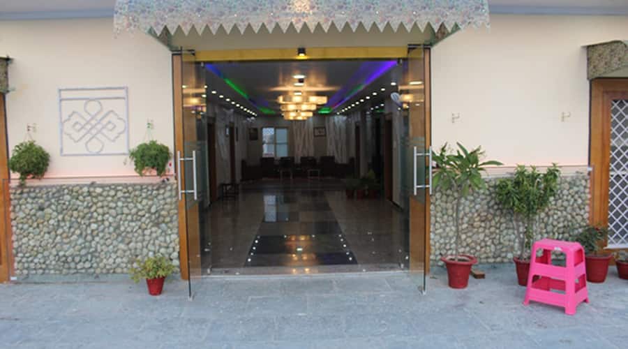 The Plaza Hotel, Rampur, Himachal Pradesh 4