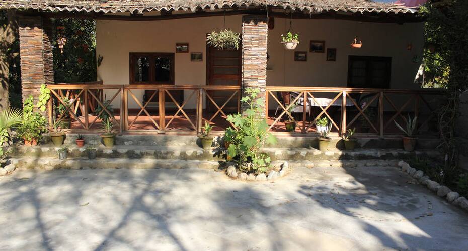 Minovet's Nest, Corbett 4