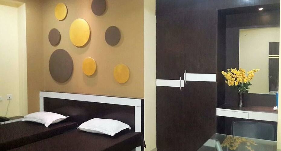 Hotel Aryan Grand, Guwahati 5