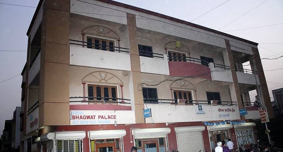 Hotel Bhagwat Palace, Parli 1