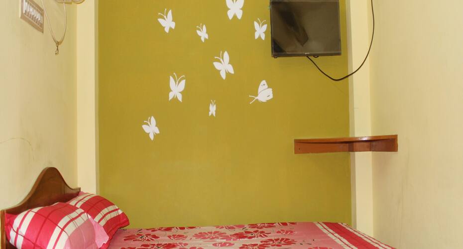 Sai Murugan Lodge, Tiruvannamalai 1
