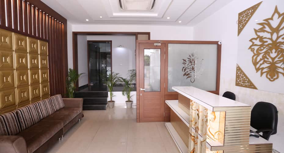 Hotel the City Square, Agra 5