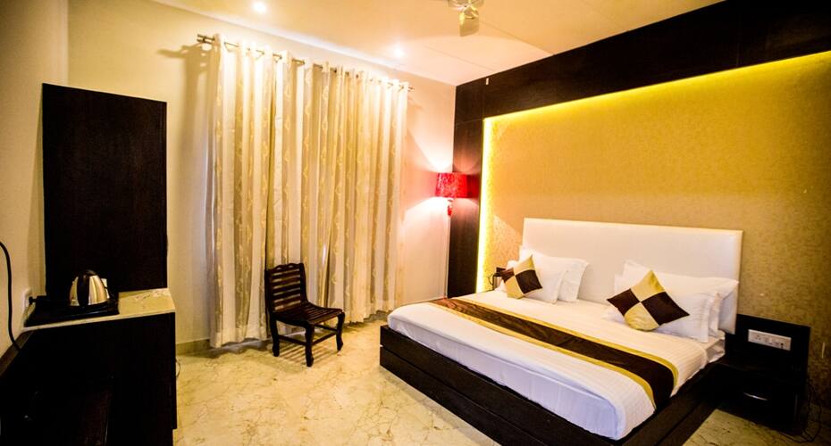 Hotel the City Square, Agra 2