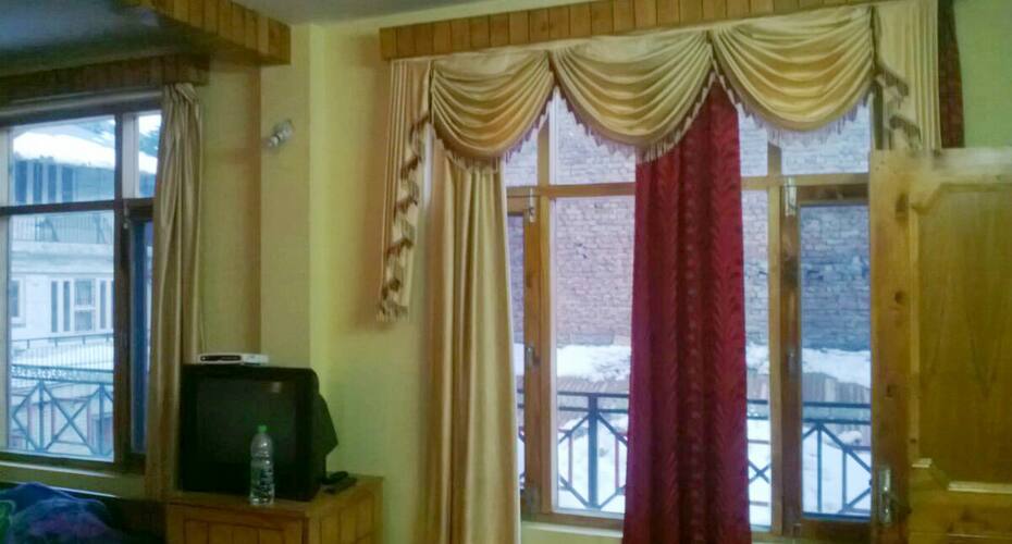 Hotel City Centre, Manali 5